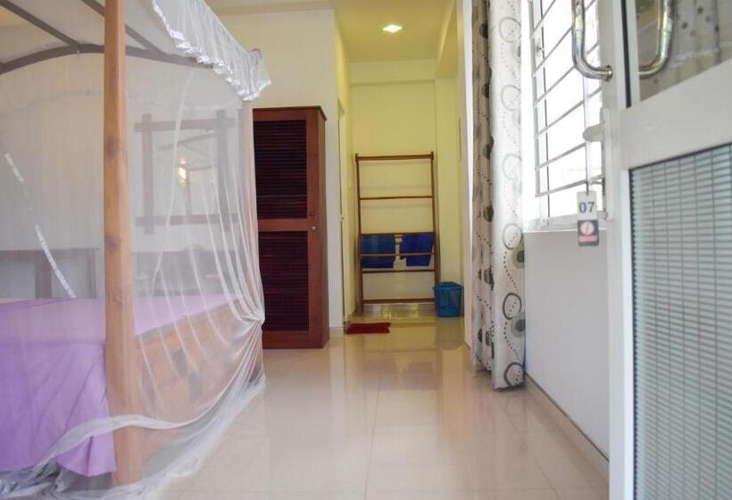 Номер Стандарт Трехместный, Iresort