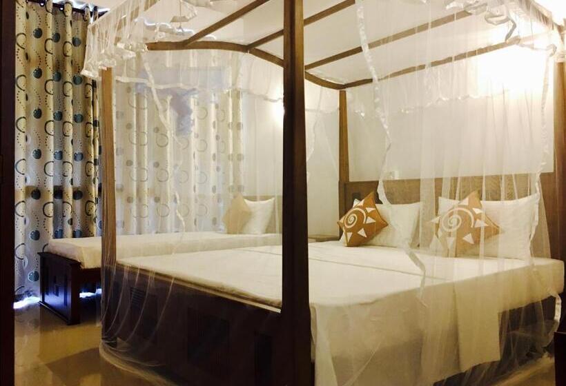 Номер Стандарт Трехместный, Iresort