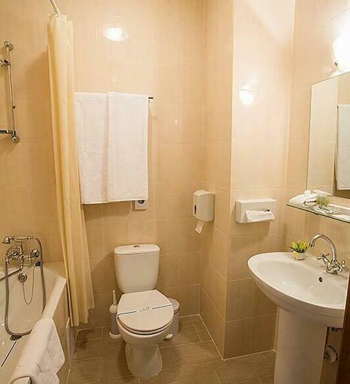 اتاق استاندارد, Kapu$ta