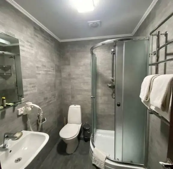 Habitació Economy, Kateryna