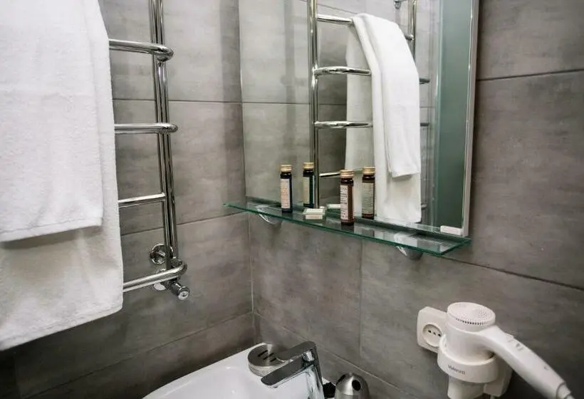 Habitació Estàndard, Kateryna