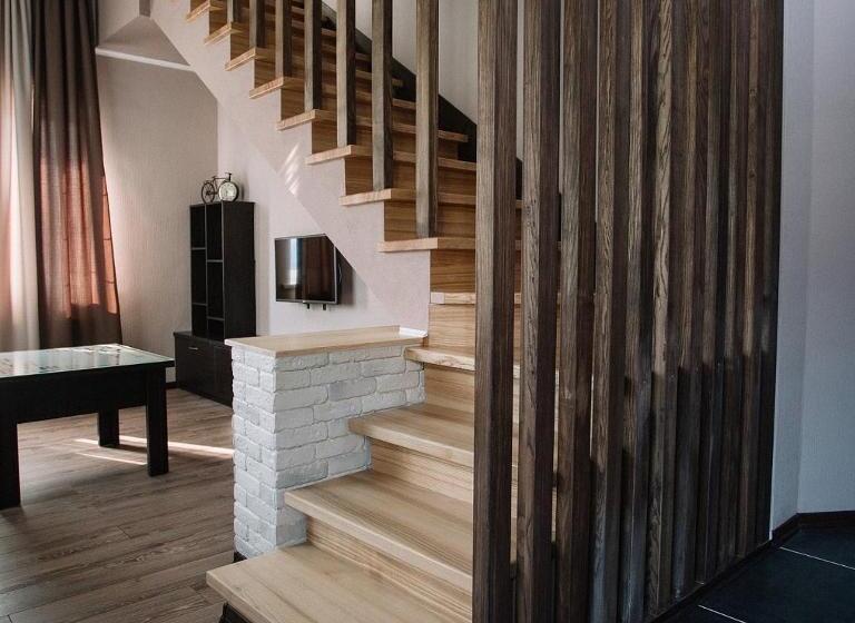 اتاق لوکس چهار تخته, Kateryna