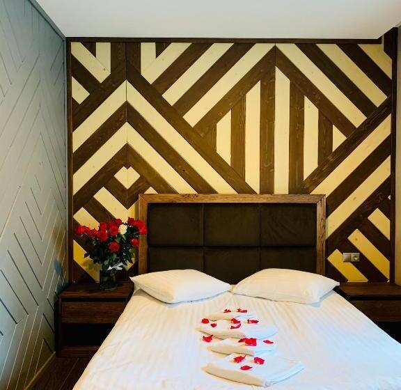 Standardrum, Monysto