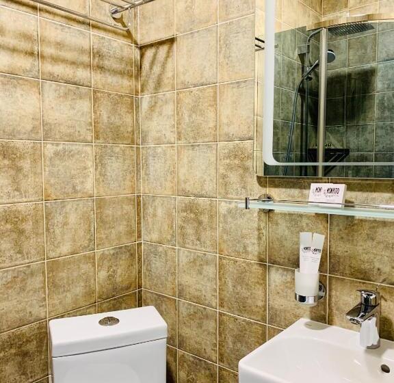 Standardrum, Monysto