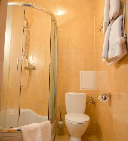 سوییت جونیور, Naftusya