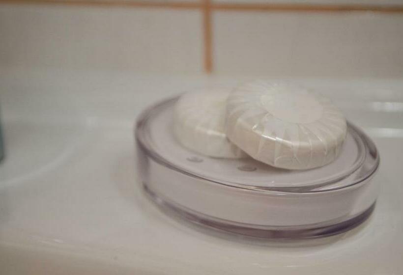 سوییت, Naftusya