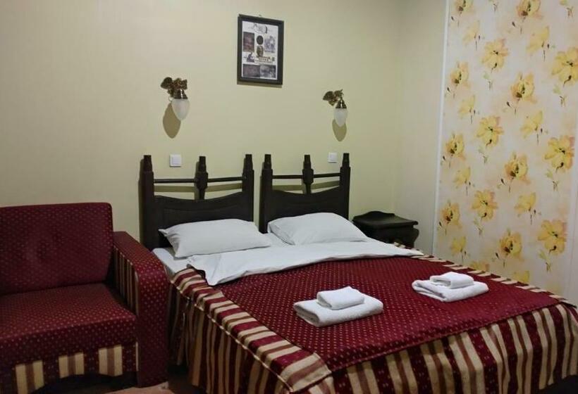 سوییت جونیور, Patkovski Gold