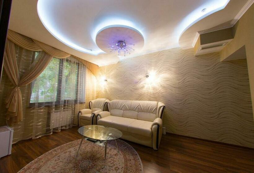 سوئیت 2 خوابه, Royal