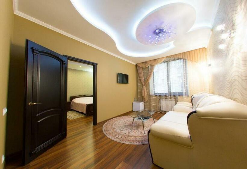 سوئیت 2 خوابه, Royal