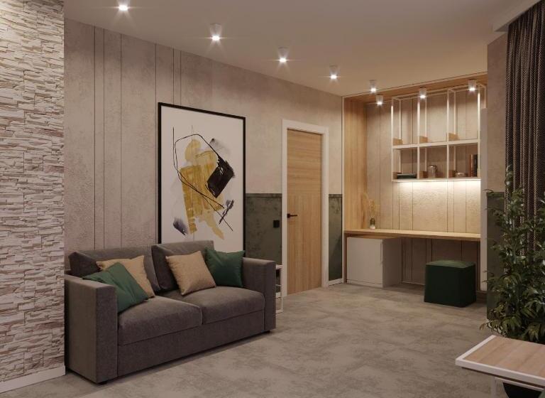 اتاق لوکس چهار تخته, Vedmezhyi Dvir