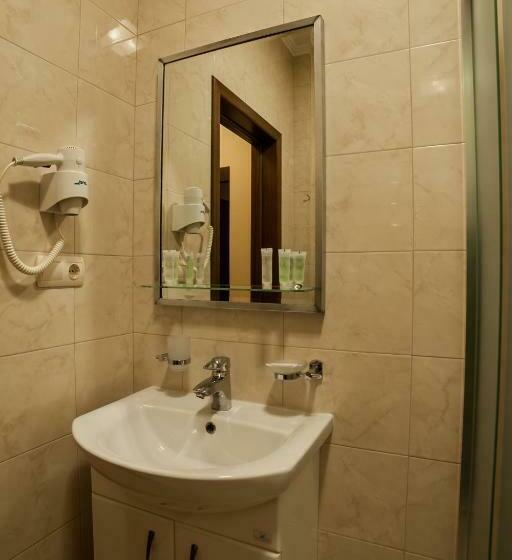 اتاق استاندارد, Maria Garden Hotel & Restaurant