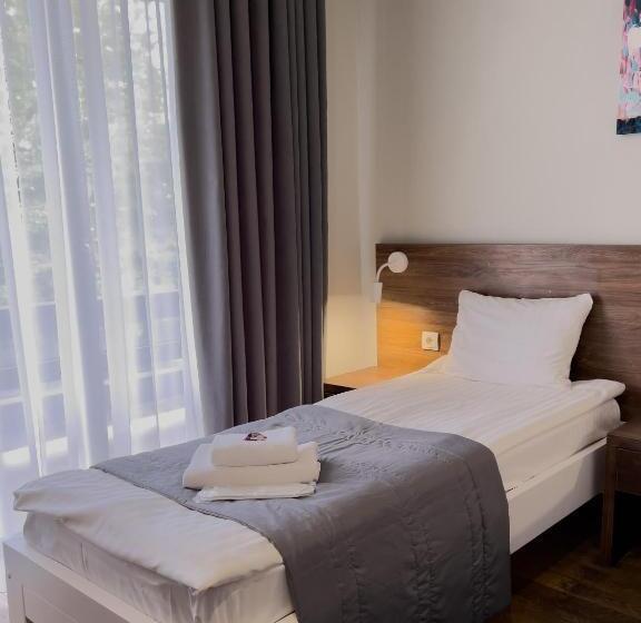 스탠다드 발코니 룸, Nebos Hotel & Restaurant