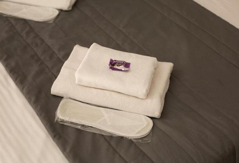 스탠다드 룸, Nebos Hotel & Restaurant