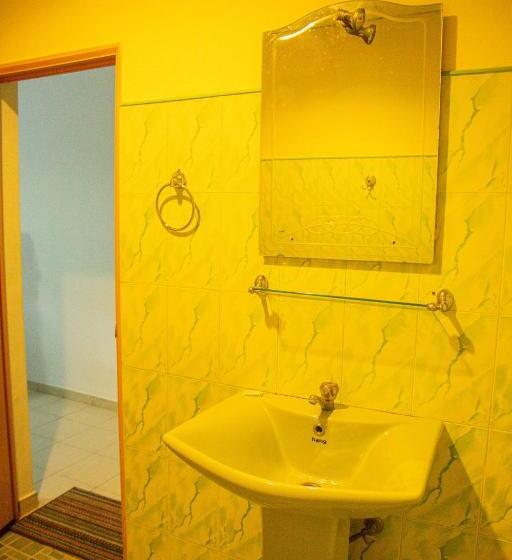 Quarto Familiar, Lake Edge Holiday Inn