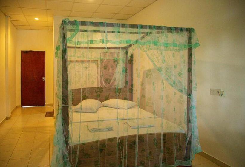 Quarto standart com varanda, Lake Edge Holiday Inn