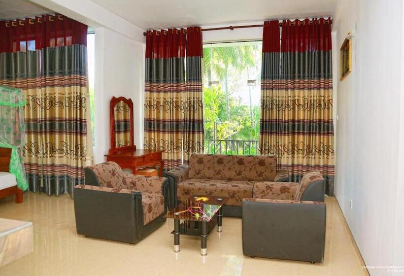 Suite Vista Lago, Lake Edge Holiday Inn