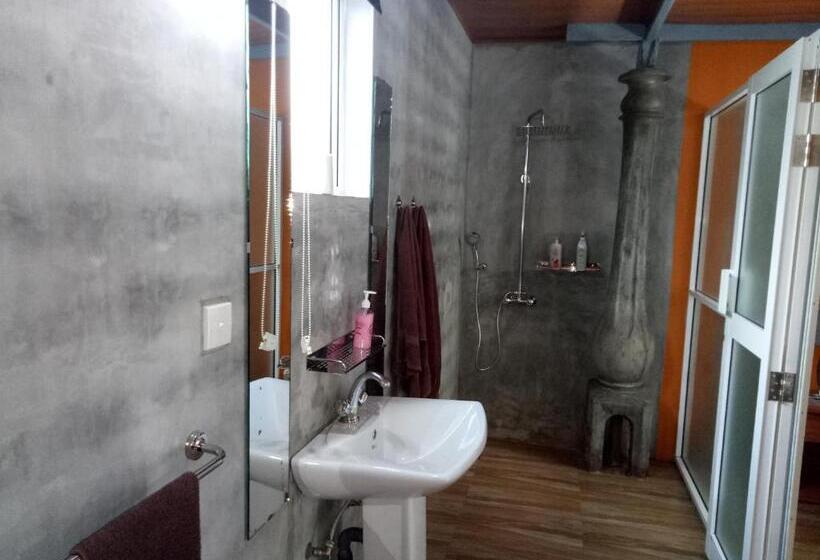 غرفة ديلوكس ثلاثية, Palms Villa