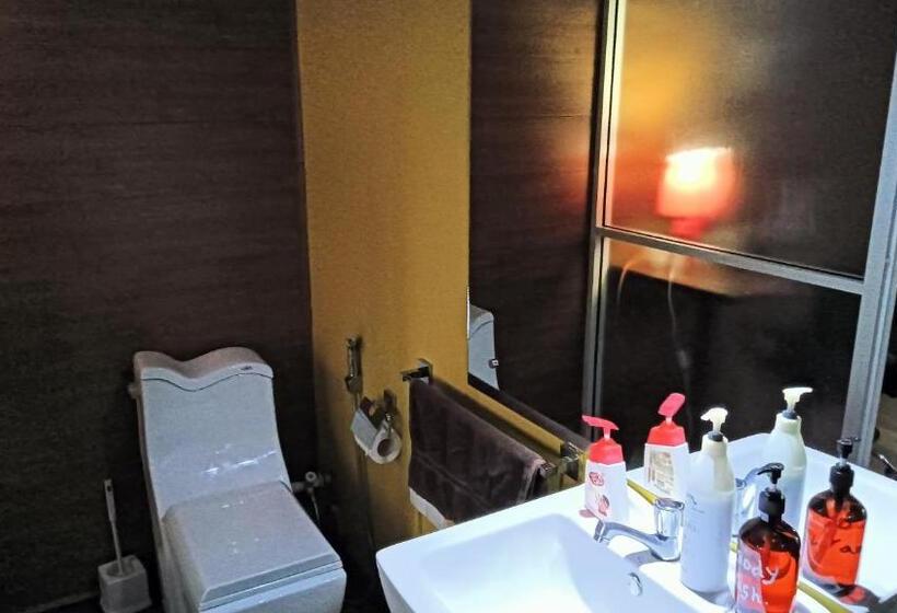 Pokój Ekonomiczny Jednoosobowy, Palms Villa