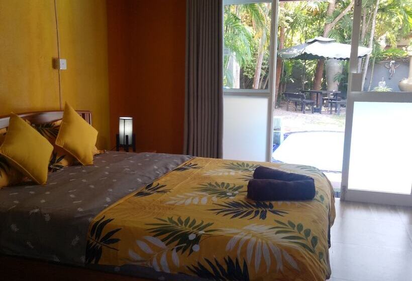 标准间, Palms Villa