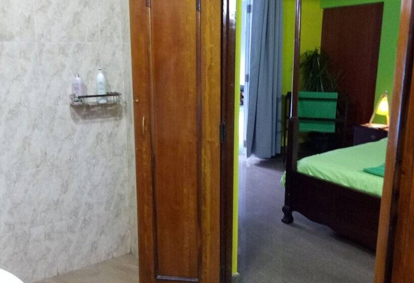 غرفة قياسية, Palms Villa