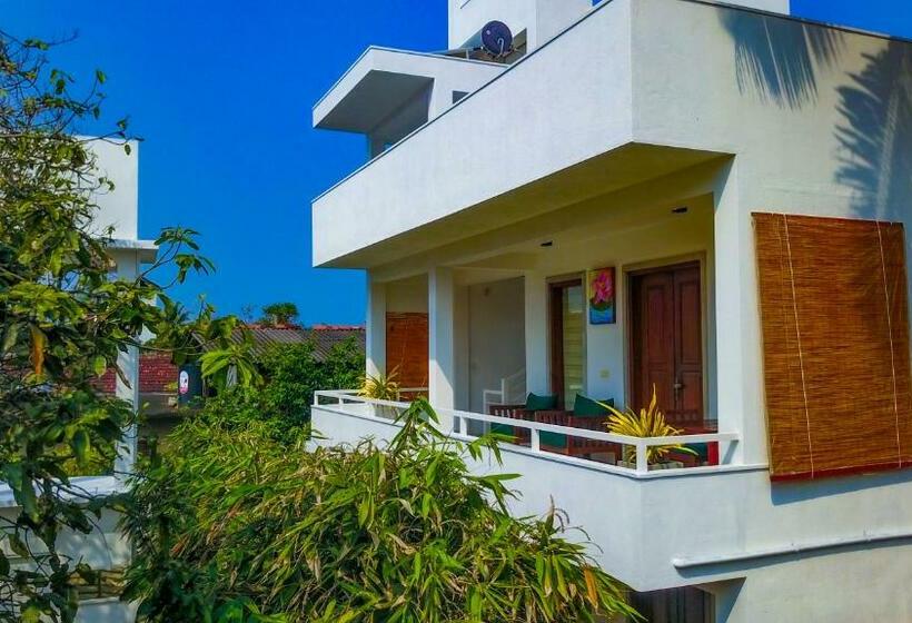 اتاق لوکس با بالکن, The Residence Hikkaduwa