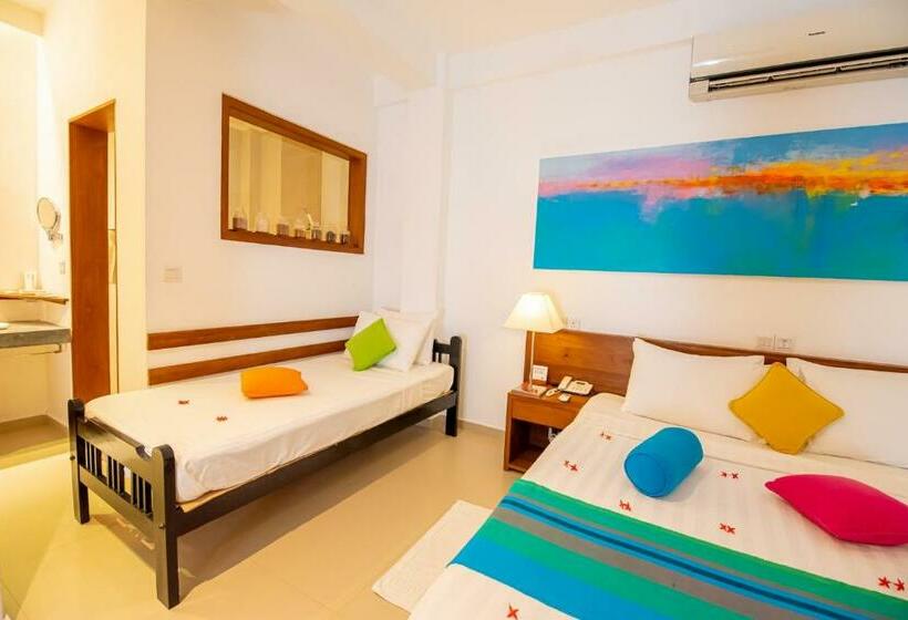 اتاق لوکس با بالکن, The Residence Hikkaduwa