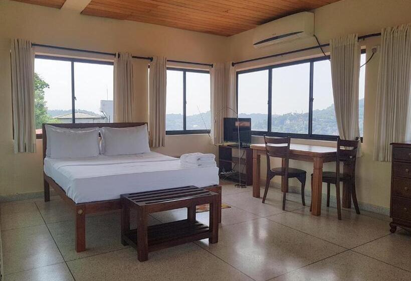 マウンテンビューデラックスルーム, The Views Kandy 360 Mountain View