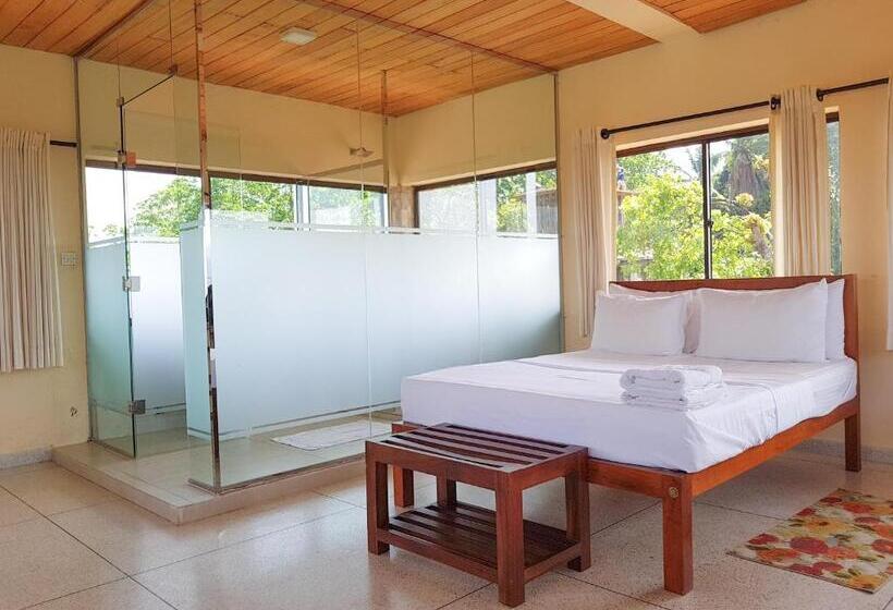 マウンテンビューデラックスルーム, The Views Kandy 360 Mountain View