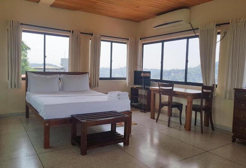 マウンテンビューデラックスルーム, The Views Kandy 360 Mountain View