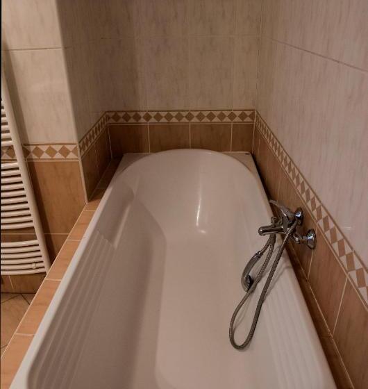 آپارتمان دوبلکس 1 خوابه, Hostel Eleven