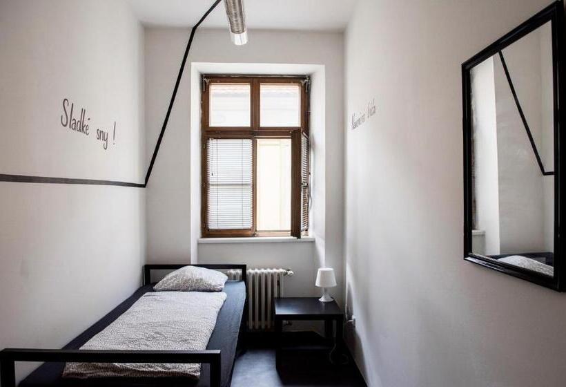 Номер Стандарт Индивидуальный, Hostel Eleven