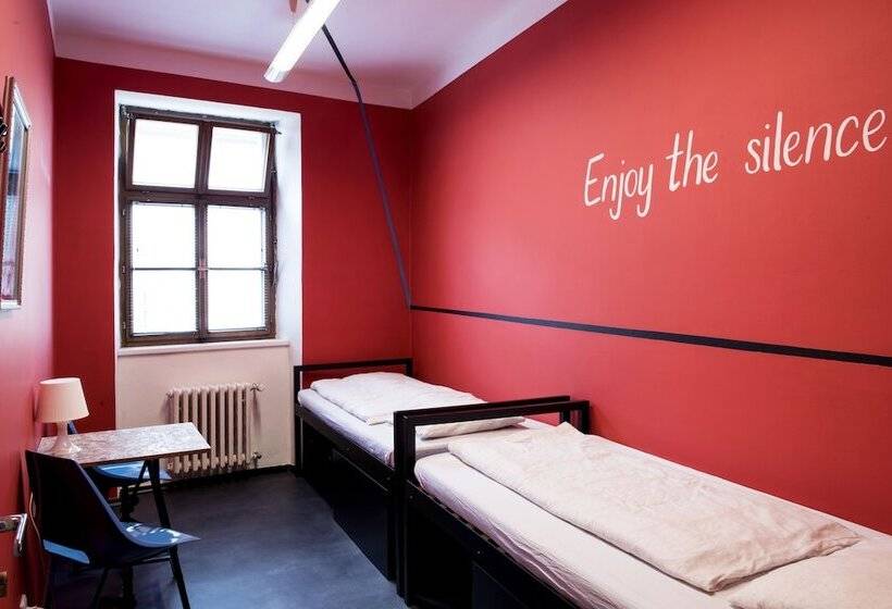 Номер Базовый Одноместный Совместный Санузел, Hostel Eleven