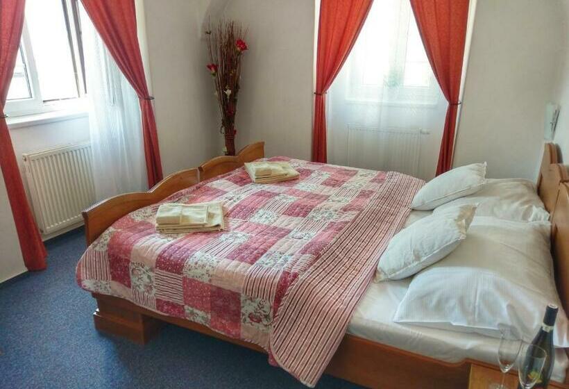 סוויטה, A Hostinec Tálský Mlýn