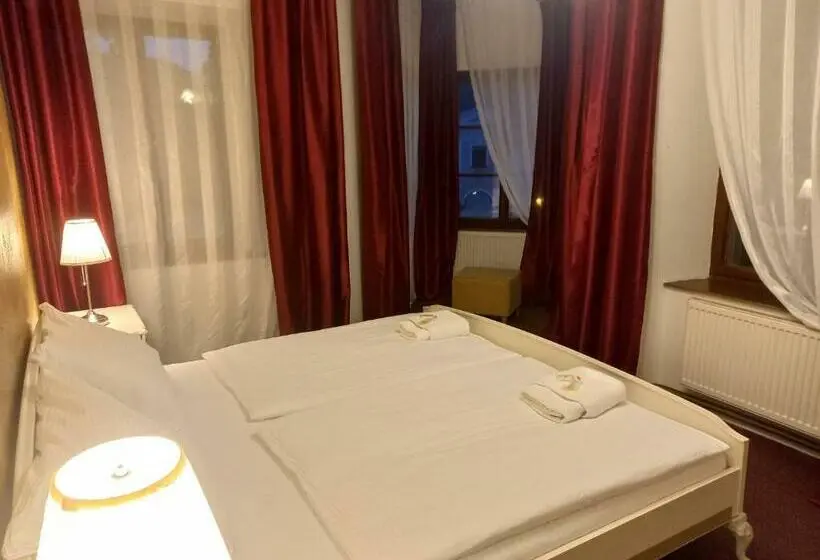 Sviitti, Bílá Paní