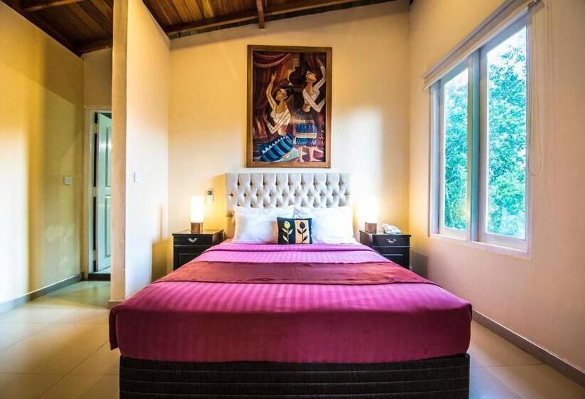 キャビン, Ella Planters Bungalow