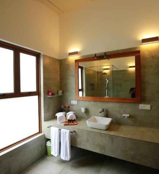 デラックスルーム, Ella Planters Bungalow