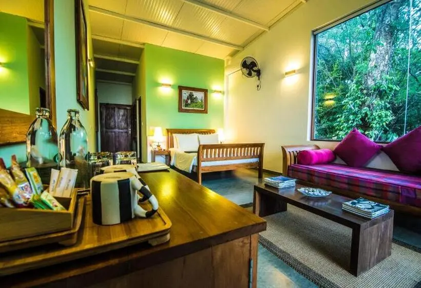 デラックスルーム, Ella Planters Bungalow