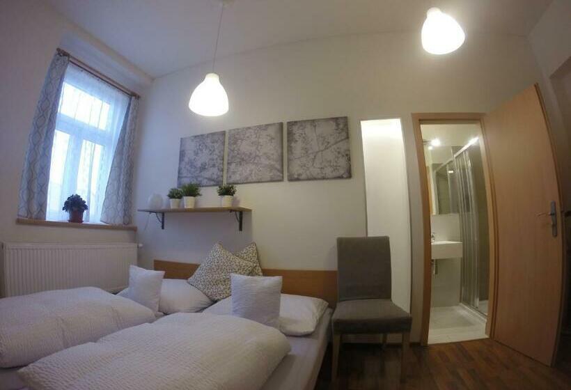 اتاق استاندارد, Grand Tabor