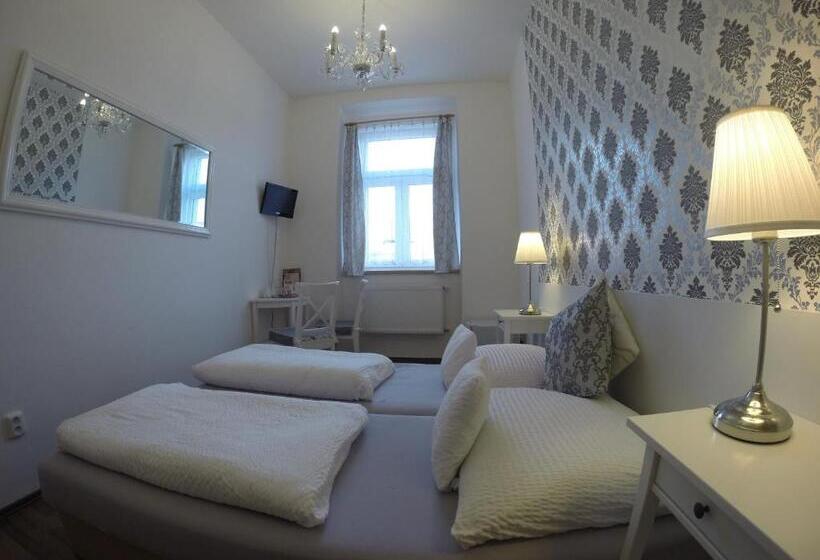 اتاق استاندارد, Grand Tabor