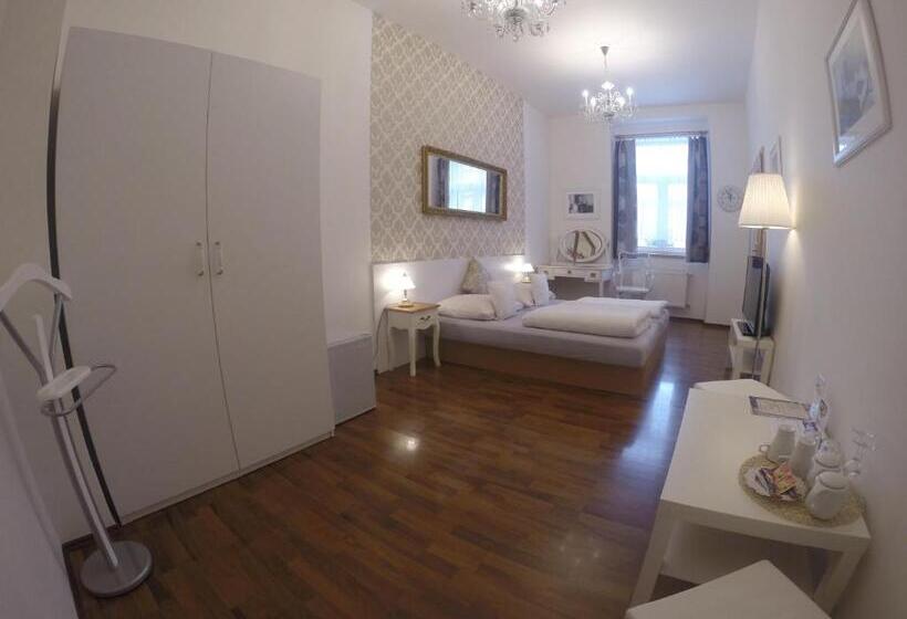 اتاق لوکس, Grand Tabor