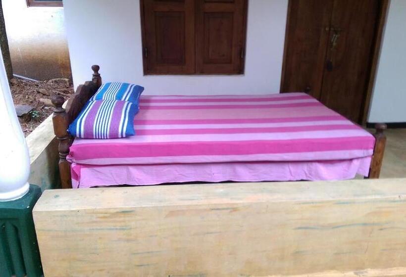 家庭洋房, Green Hill Cottage