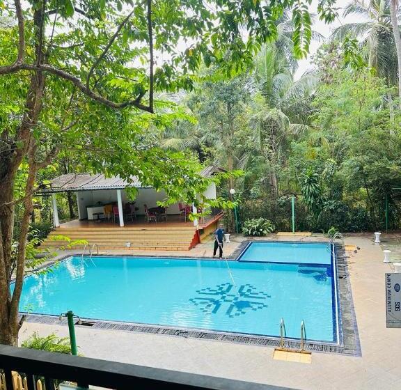 스탠다드 트리플 룸 풀장 전망, Jc S Village