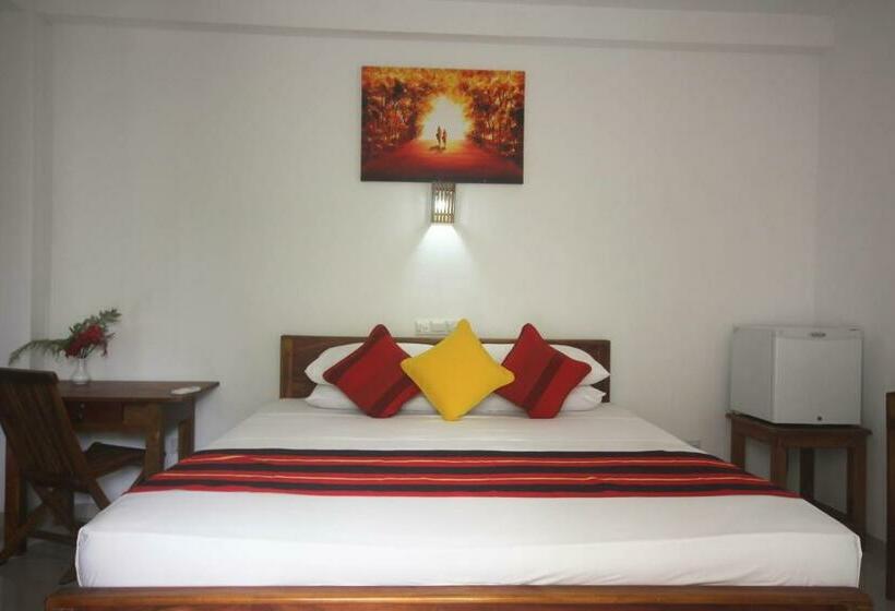 חדר דלוקס נוף לים, Nico Beach