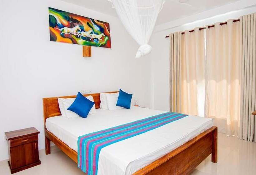 חדר דלוקס נוף לים, Nico Beach