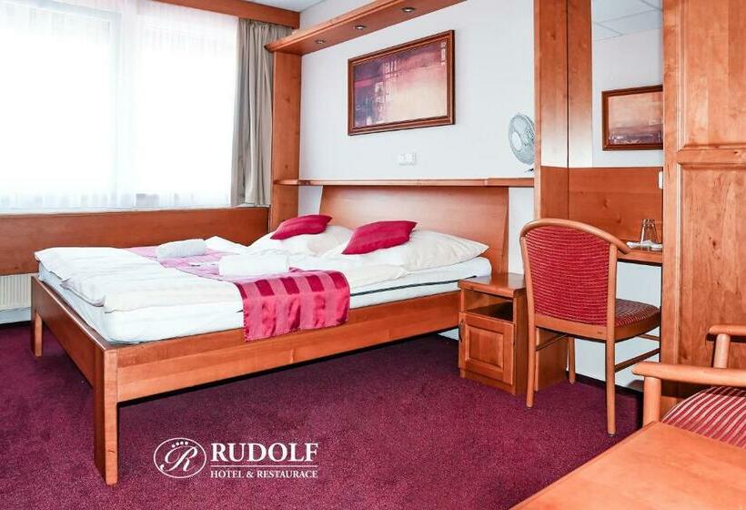 Standard Værelse, Rudolf