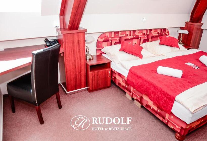 Standard Værelse, Rudolf