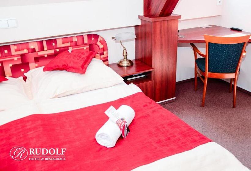 Standard Værelse, Rudolf