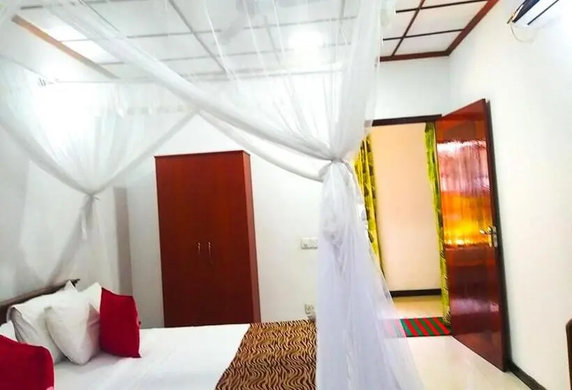 デラックスルーム, Sahana Sri Villa