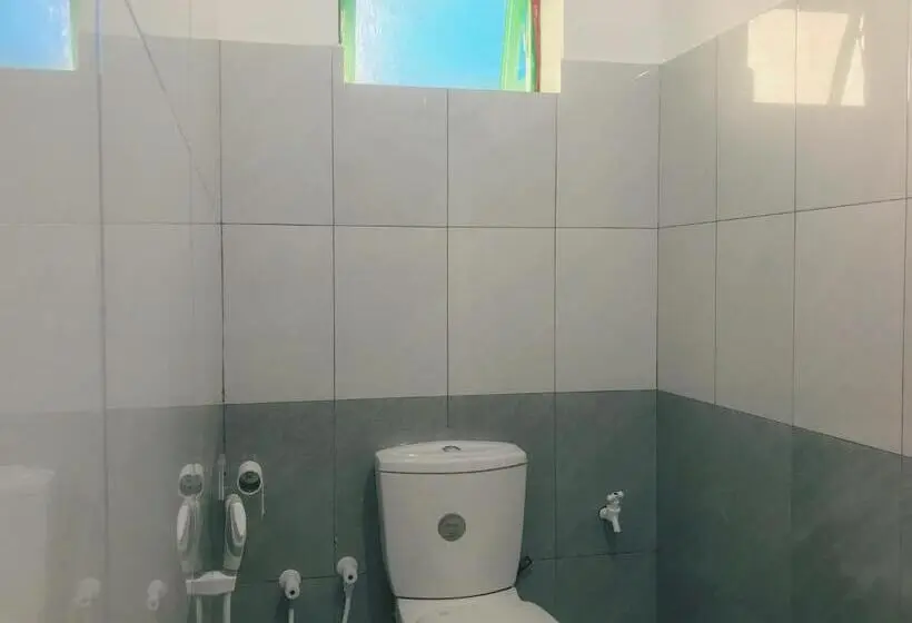 エコノミールーム, Sahana Sri Villa