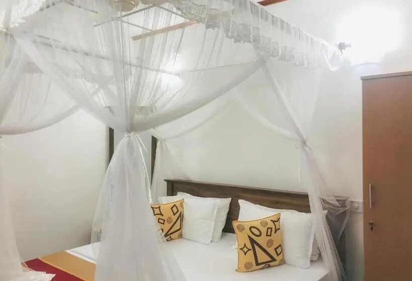 エコノミールーム, Sahana Sri Villa